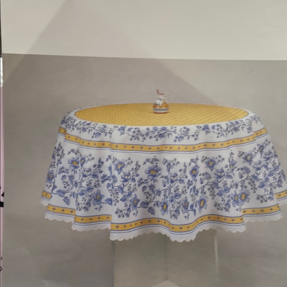 Vtg NWT French Country Oval Tablecloth 62”x 92” Yellow & Blue Florals/ 9 Napkins